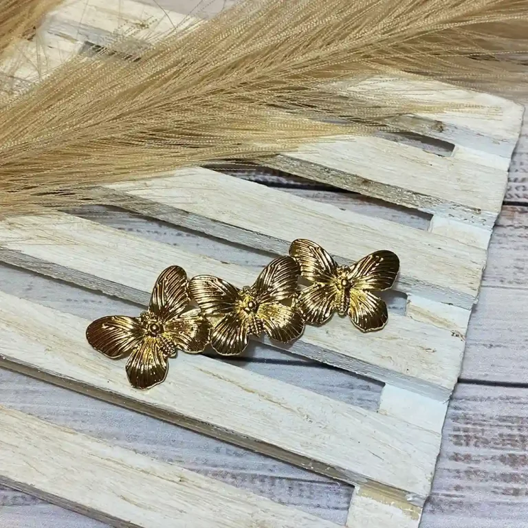 Broche Dorado - Concha Vega