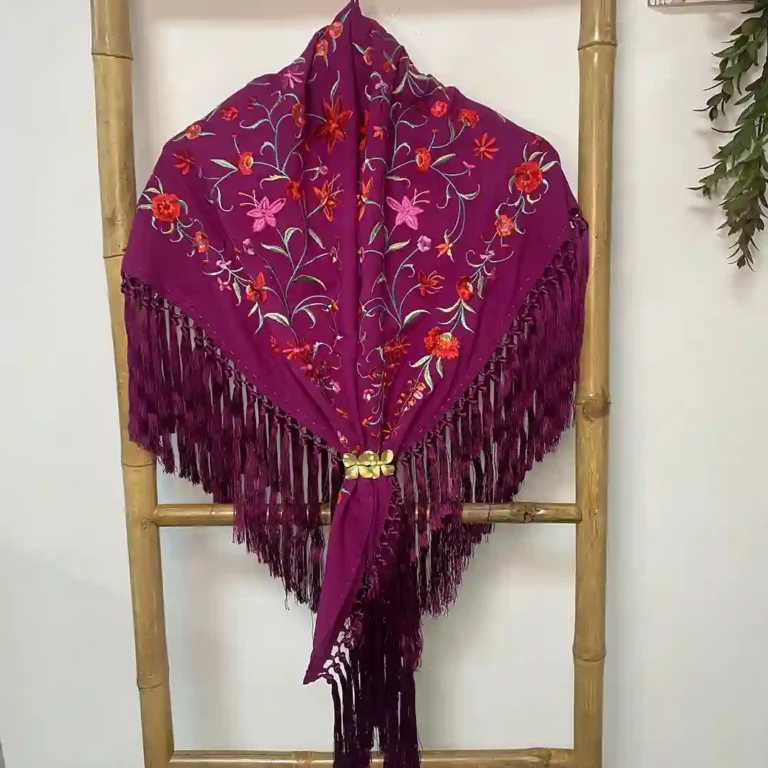 mantoncillos bordados
