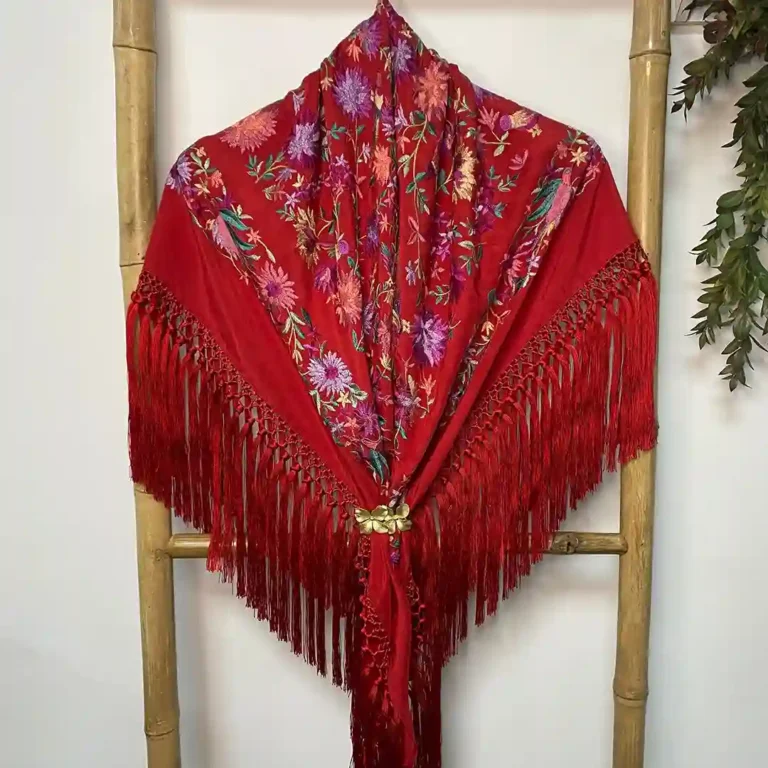 mantoncillos bordados