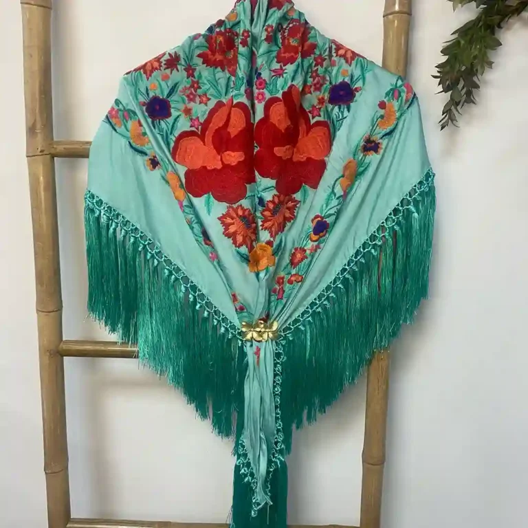 Mantones bordados