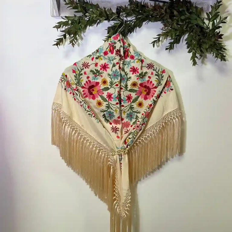 Mantoncillo Mod. Campanilla - Beige