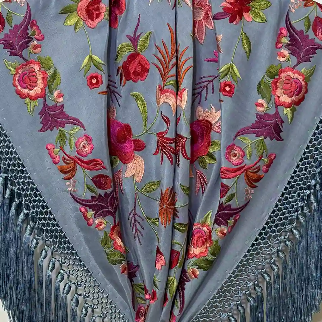 Manton flamenca