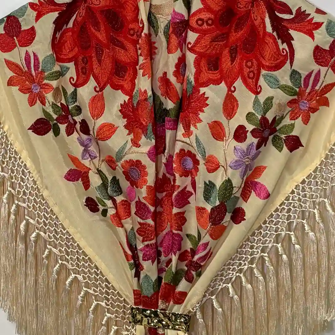 manton flamenca