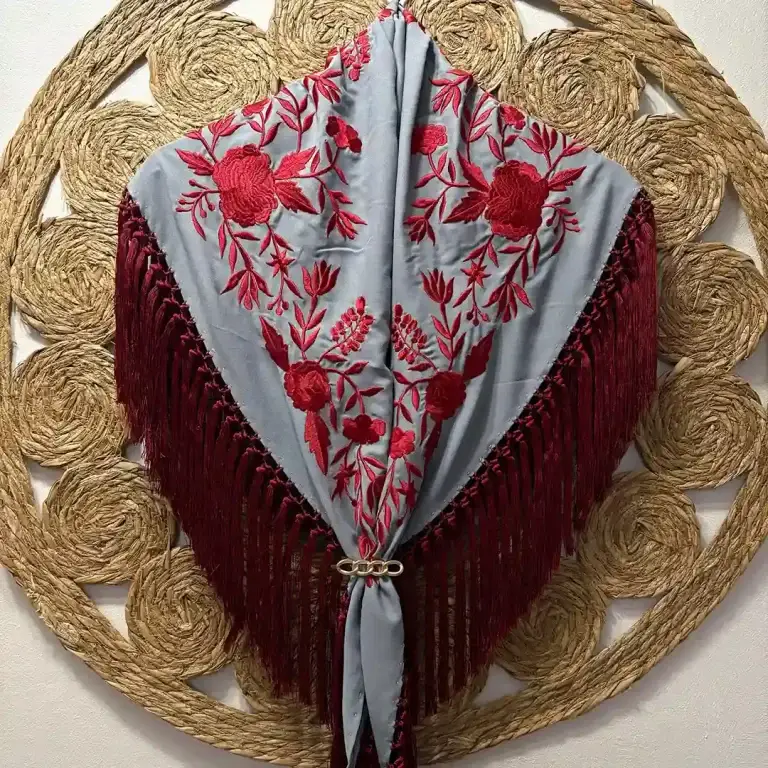 Mantoncillo Mod. Zafiro - Gris con Burdeos