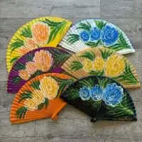 Abanico tres Rosas