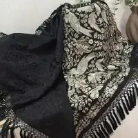 Mantón Mod. Papagayo - Negro/Beige