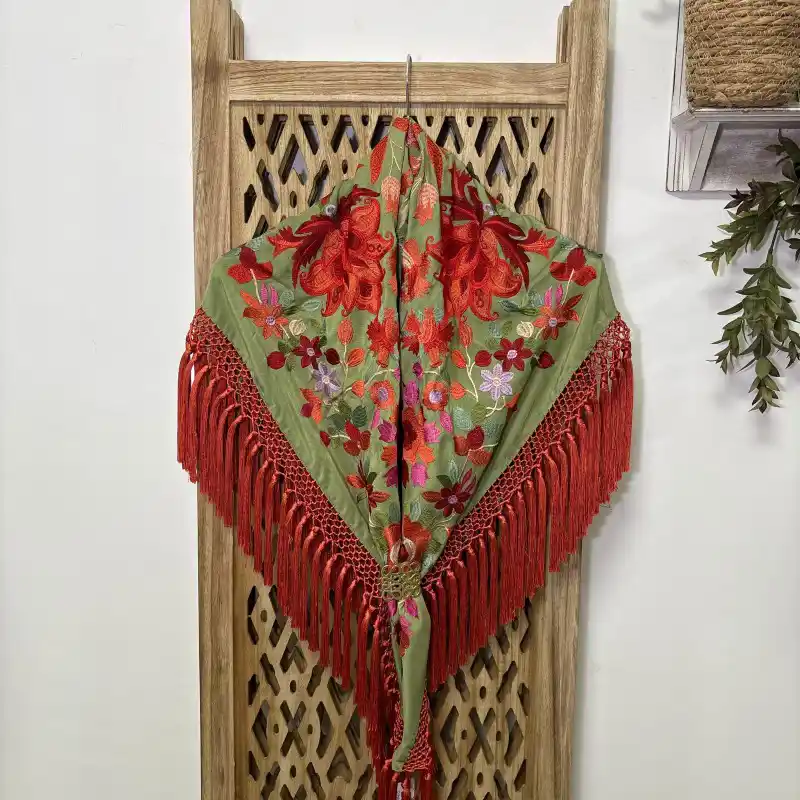 Mantoncillo Mod. Tulipán con Fleco Coral – Verde Seco